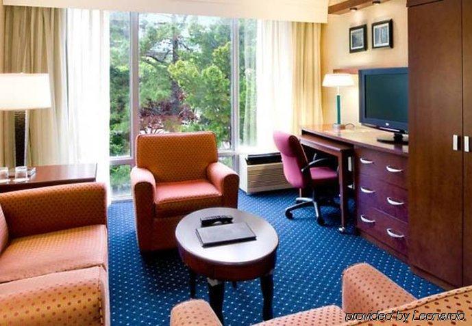 Courtyard Napa Valley Area 4*